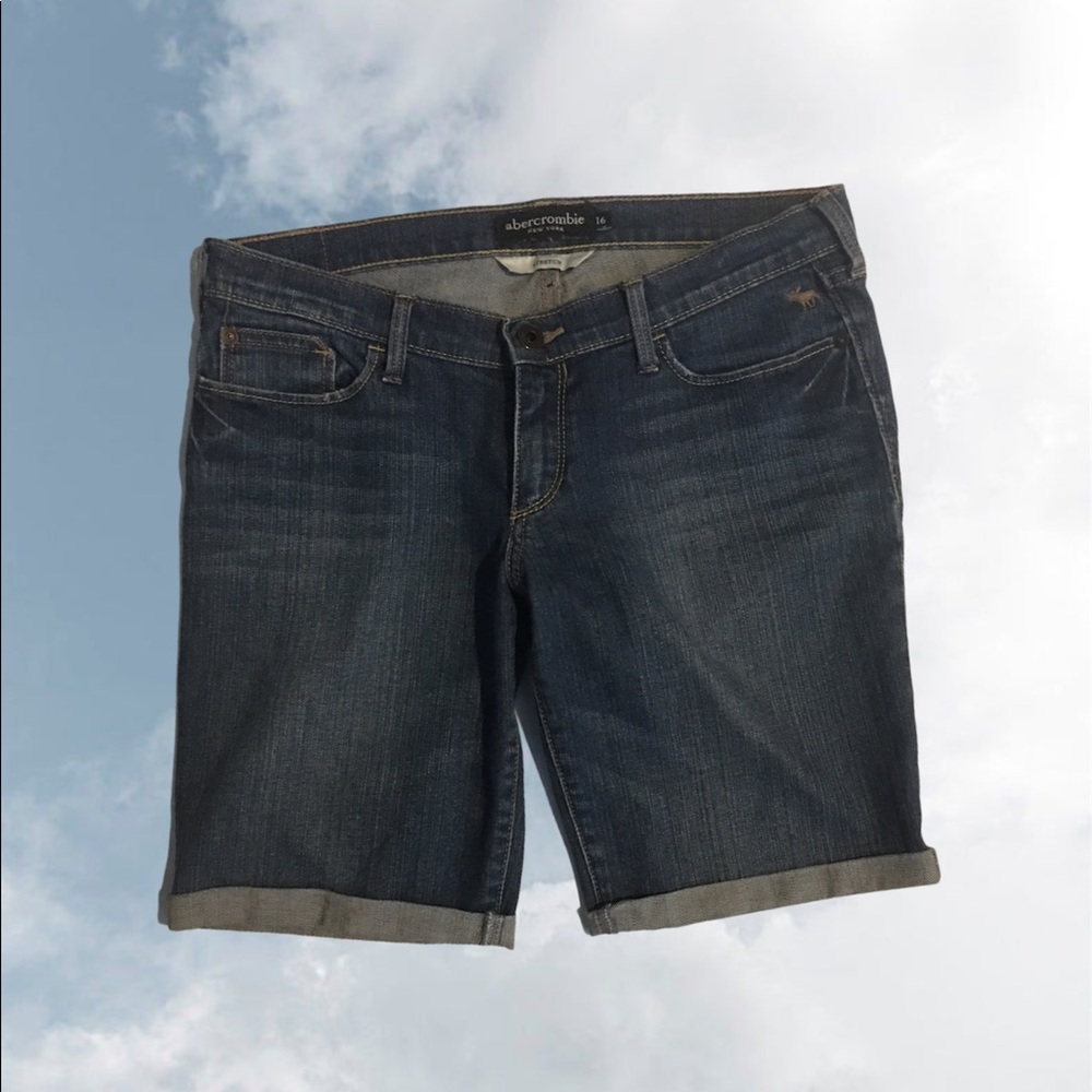 Abercrombie & fitch knee high shorts